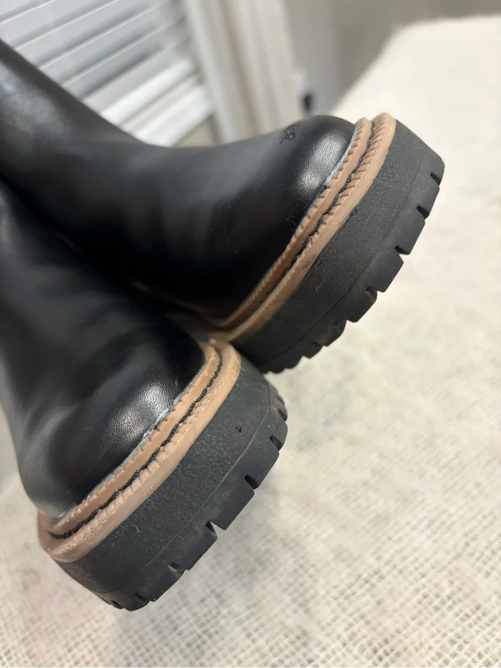 Sam Edelman KIDS' LAGUNA black CHELSEA BOOT size 1